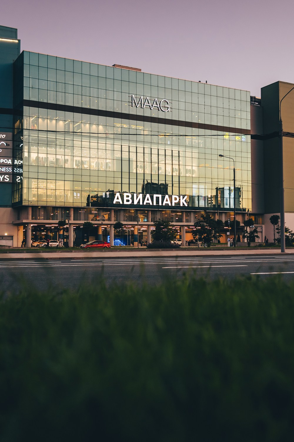 Aviapark-p. Vadim Yathartha — Photography, Cinematography, Generative AI