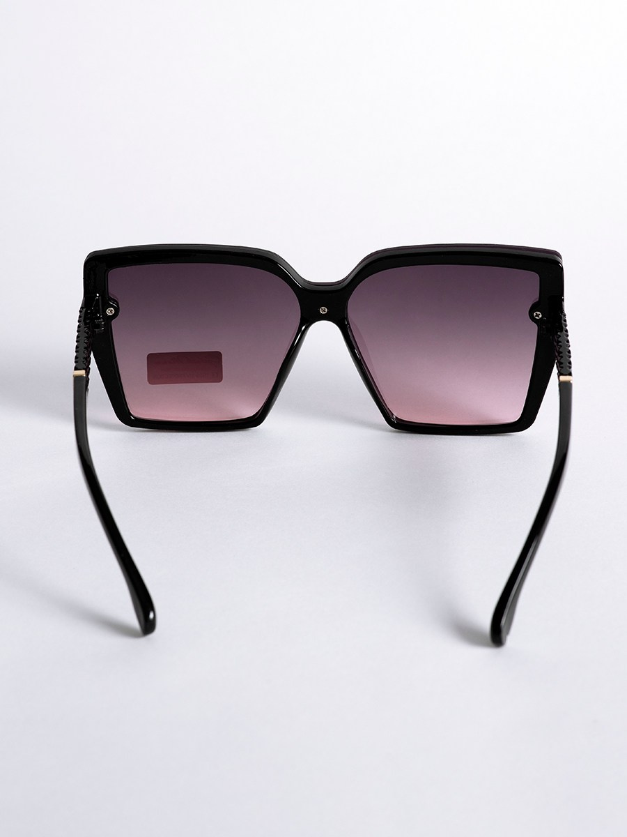 Съемка солнцезащитных очков. Фотограф в Санкт-Петербурге