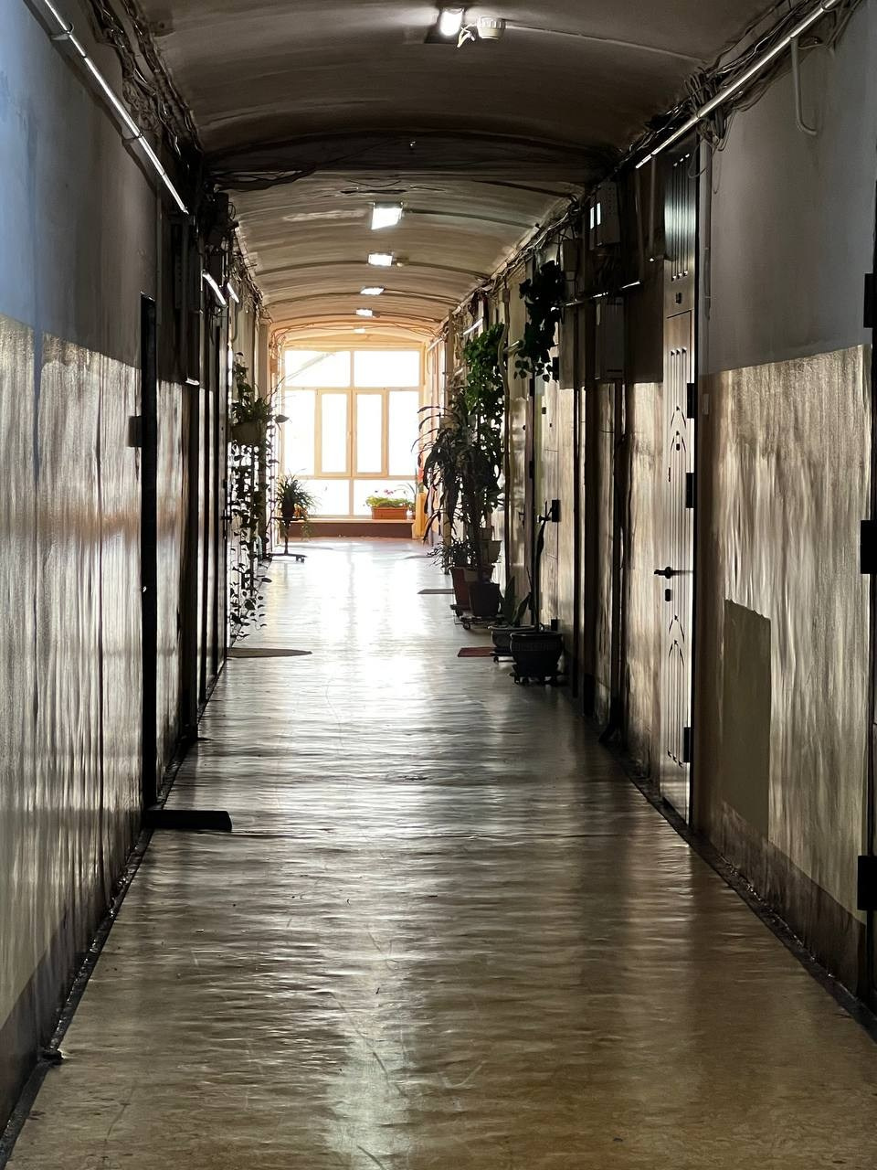 Выставка «Литературный этаж. 100 лет на крыше Дома Нирнзее». П&П — Полезное с Приятным. Фотоэкскурсии — Москва на память. Экскурсовод и фотограф в Москве. Увези столицу в своём альбоме!