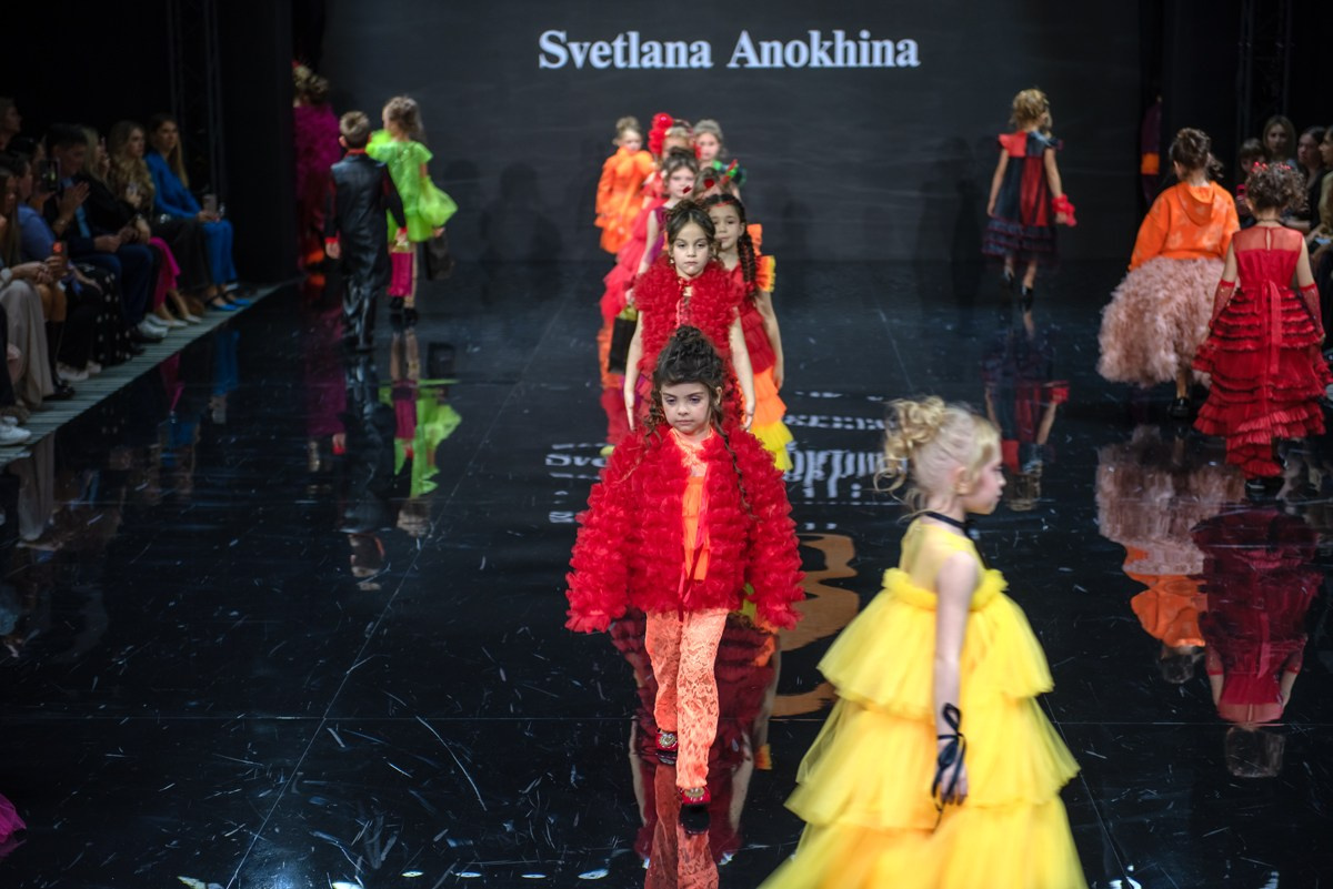 SochiFashionWeek2024 дизайнер Анохина Светлана. Семейный и коммерческий фотограф в Сочи Александр Бодунов