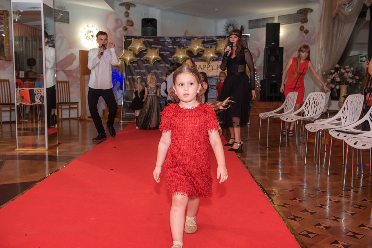 HAPPYkids дефиле санаторий Октябрьский. Семейный и коммерческий фотограф в Сочи Александр Бодунов