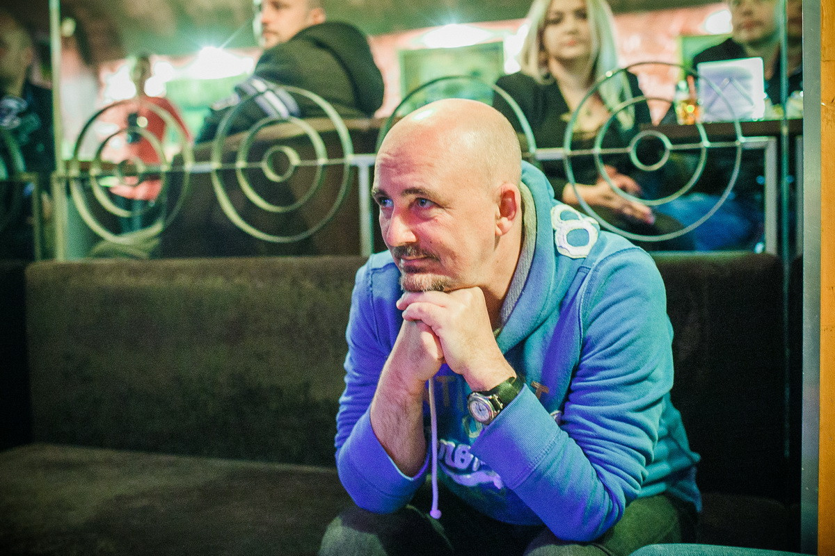 Концерт Олега Тищенко, «Тихона», в Кинокофейне. Летопись вашей жизни. Фотограф Игорь Иванов