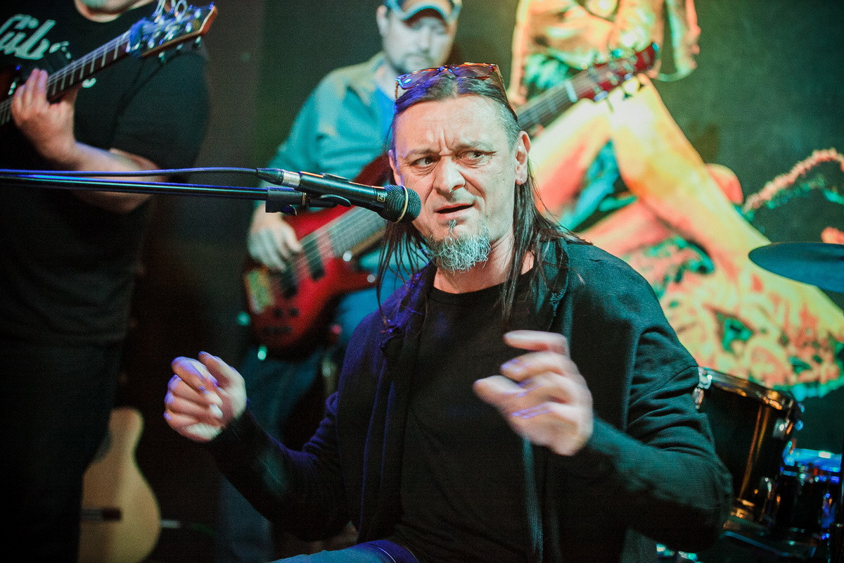 Концерт Олега Тищенко, «Тихона», в Кинокофейне. Летопись вашей жизни. Фотограф Игорь Иванов