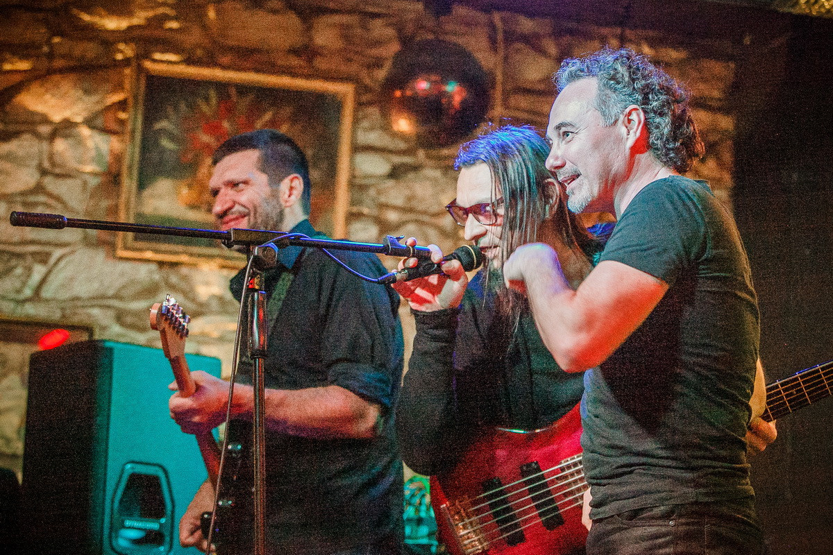 Концерт Олега Тищенко, «Тихона», в Кинокофейне. Летопись вашей жизни. Фотограф Игорь Иванов