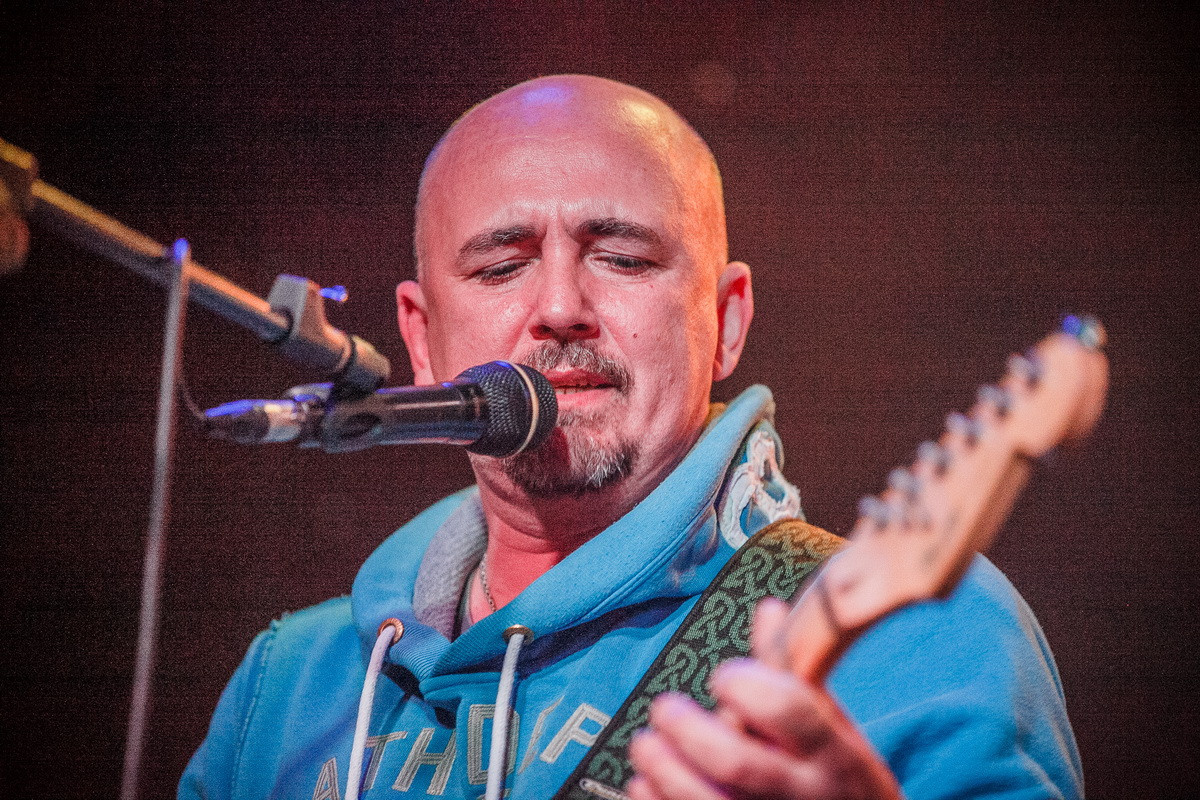 Концерт Олега Тищенко, «Тихона», в Кинокофейне. Летопись вашей жизни. Фотограф Игорь Иванов