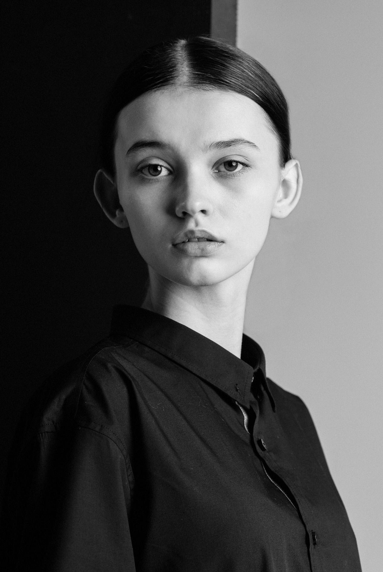 Белое-черное. Фотограф Ярмишко Дарья. Выпускные фотокниги