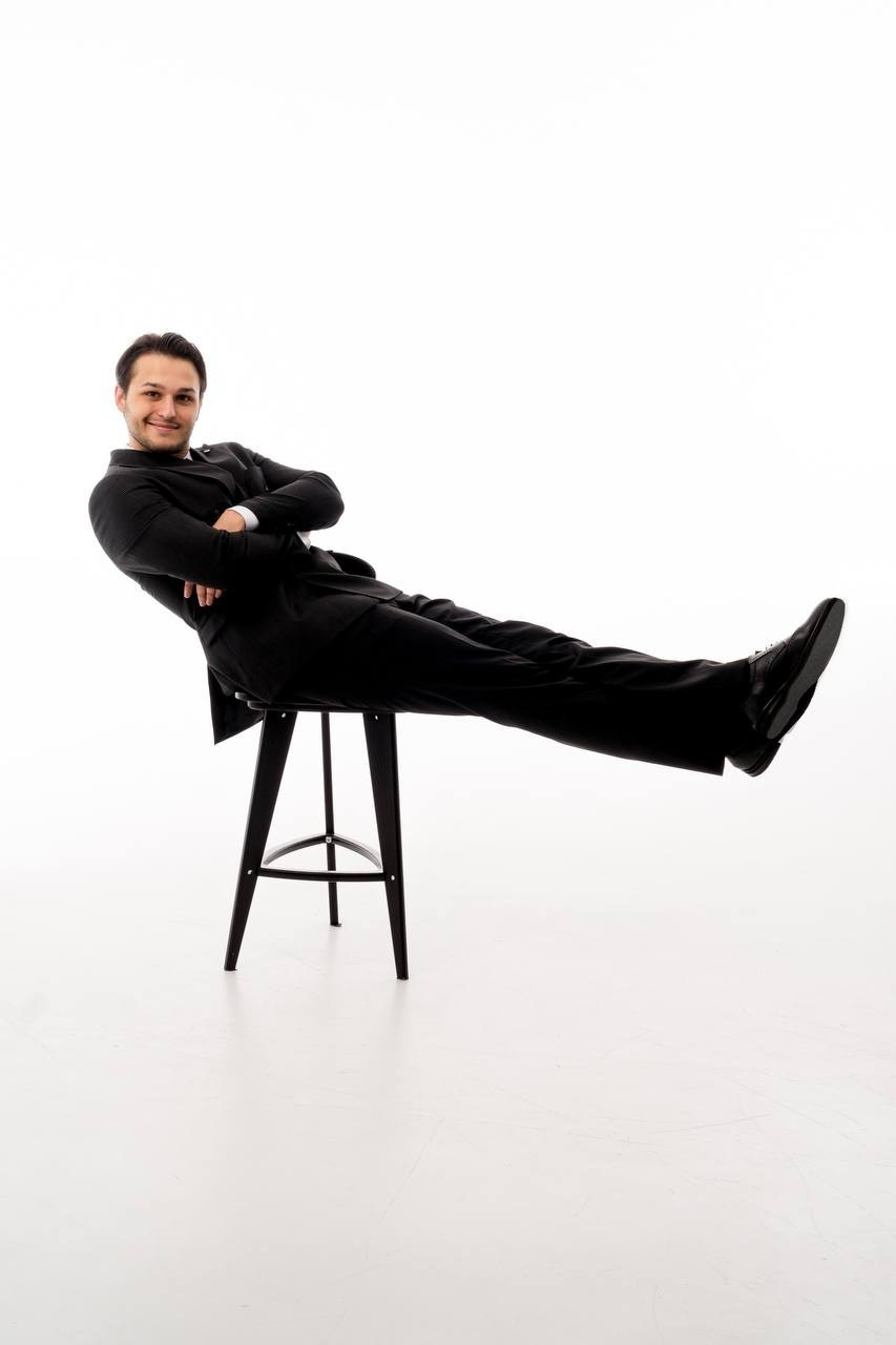 Ведущий Мельник дум. Подрядчики и друзья сети свадебных площадок House for wedding