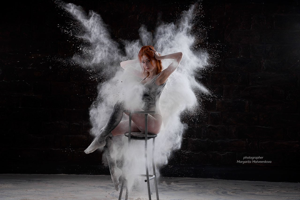 Съёмка с мукой 3. Женский фотограф Крещение Венчание Москва Брянск