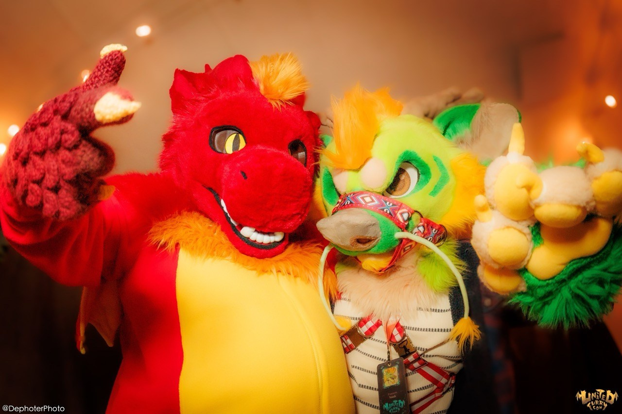 United Furry Convention 2026. Различные мероприятия и просто фотографии людей