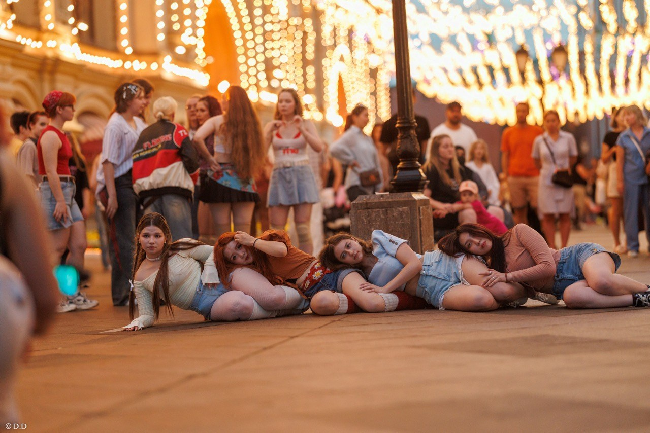 Cover dance in public'. Различные мероприятия и просто фотографии людей