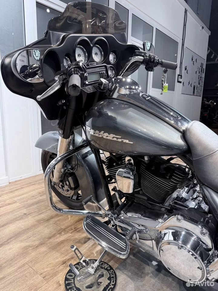 Купить Harley-Davidson Street Glide ABS (Nardo Dark Gray) (Touring) — подробнее на сайте. Hello Davidson, Москва. Только хорошие мотоциклы…
