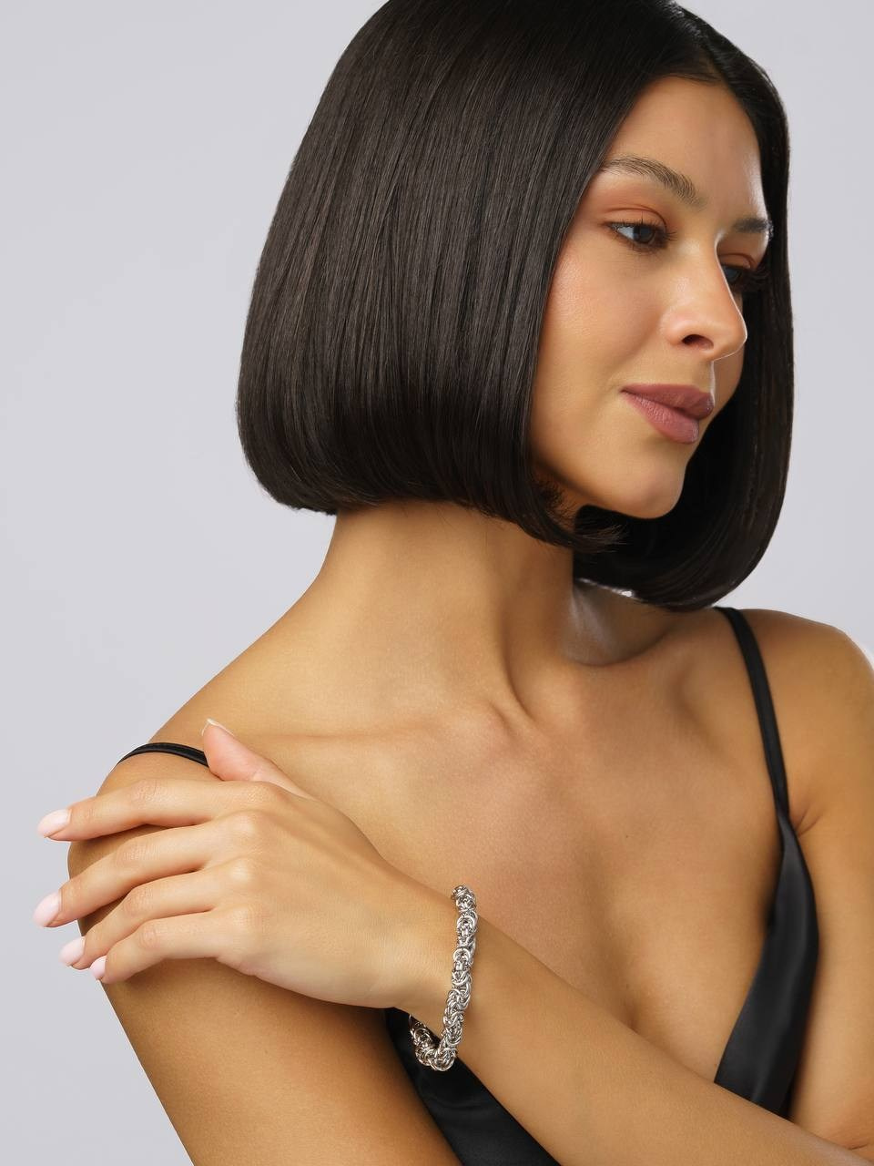 Виктория, 40-42 р-р, 170 см. KED Production — продакшн из СПб. Создаём фото, видео и контент, который помогает брендам и селлерам продавать больше