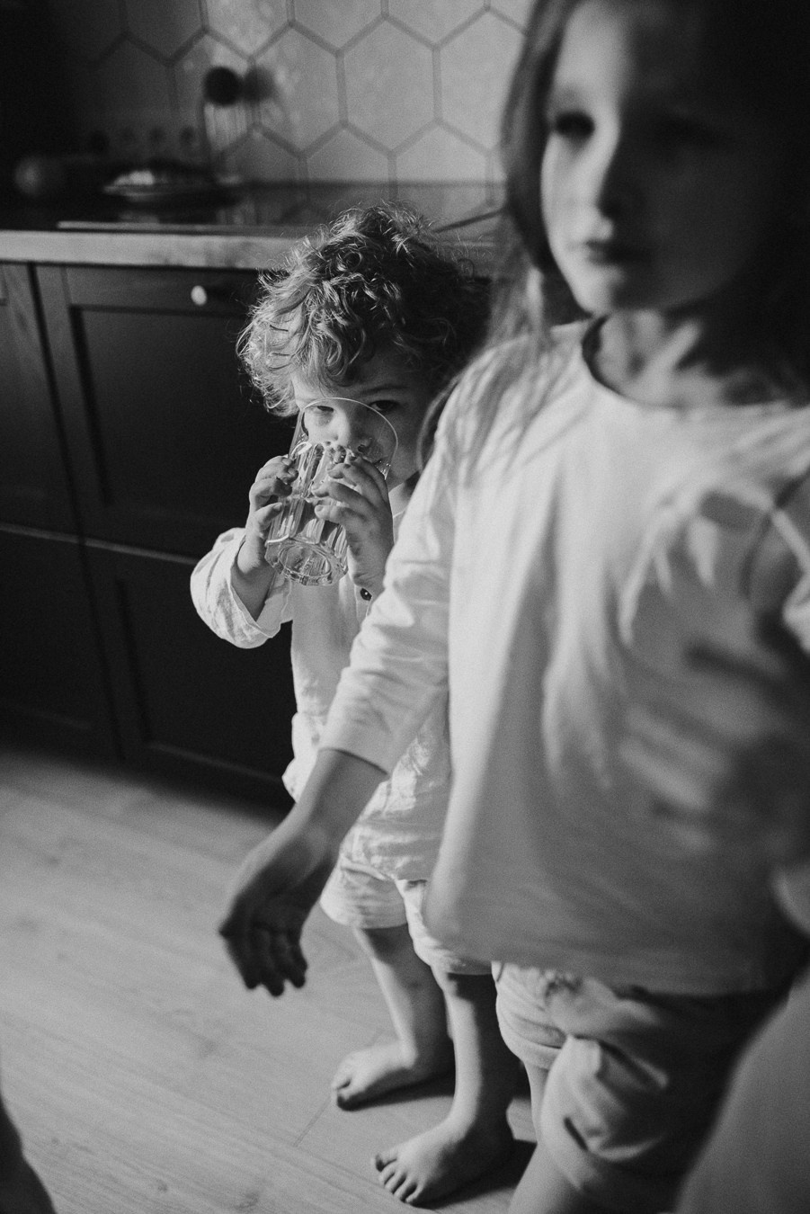 Костя, Яна, Кристина, Леон | дома