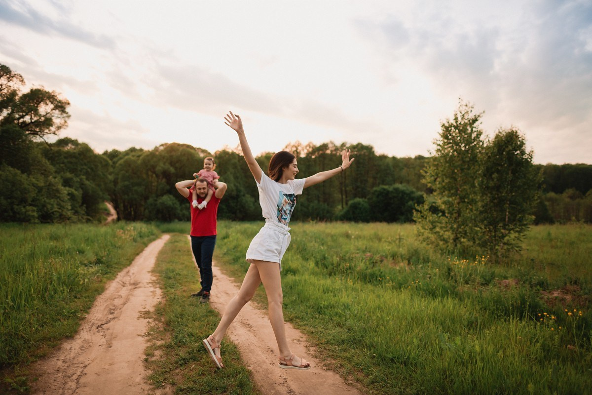 АНЯ+САША=ВАСИЛИСА. Семейный фотограф новорождённых в Серпухове Юлия Новикова +79637785957