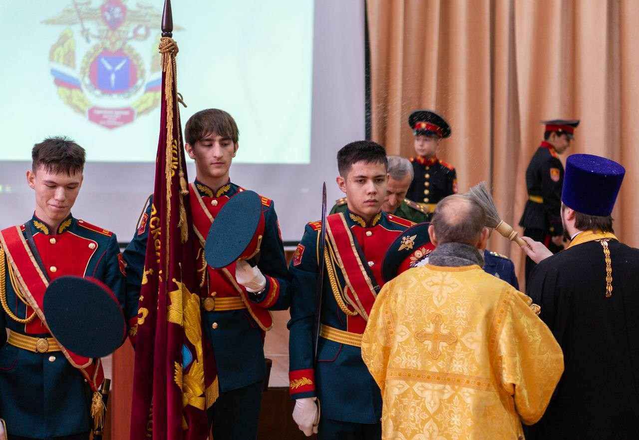 Благочинный Северо-Западного округа поздравил кадетов с принятием Присяги. Саратовское Северо-Западное благочиние