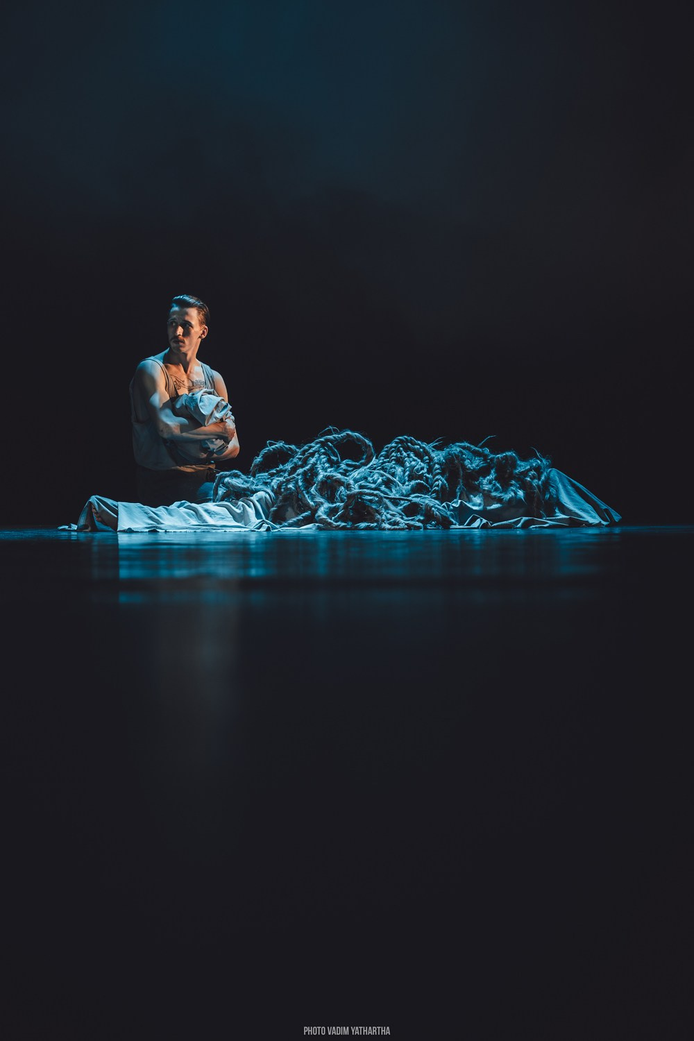 Theatre Provincial Dances. Vadim Yathartha — Photographer in Moscow. Commercial photography and video: cars, motorcycles, portraits, architecture