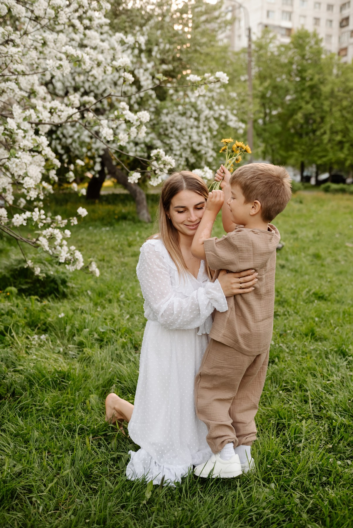Фотосессия в яблонях. Свадебный и семейный фотограф в Санкт-Петербурге Елена Худякова