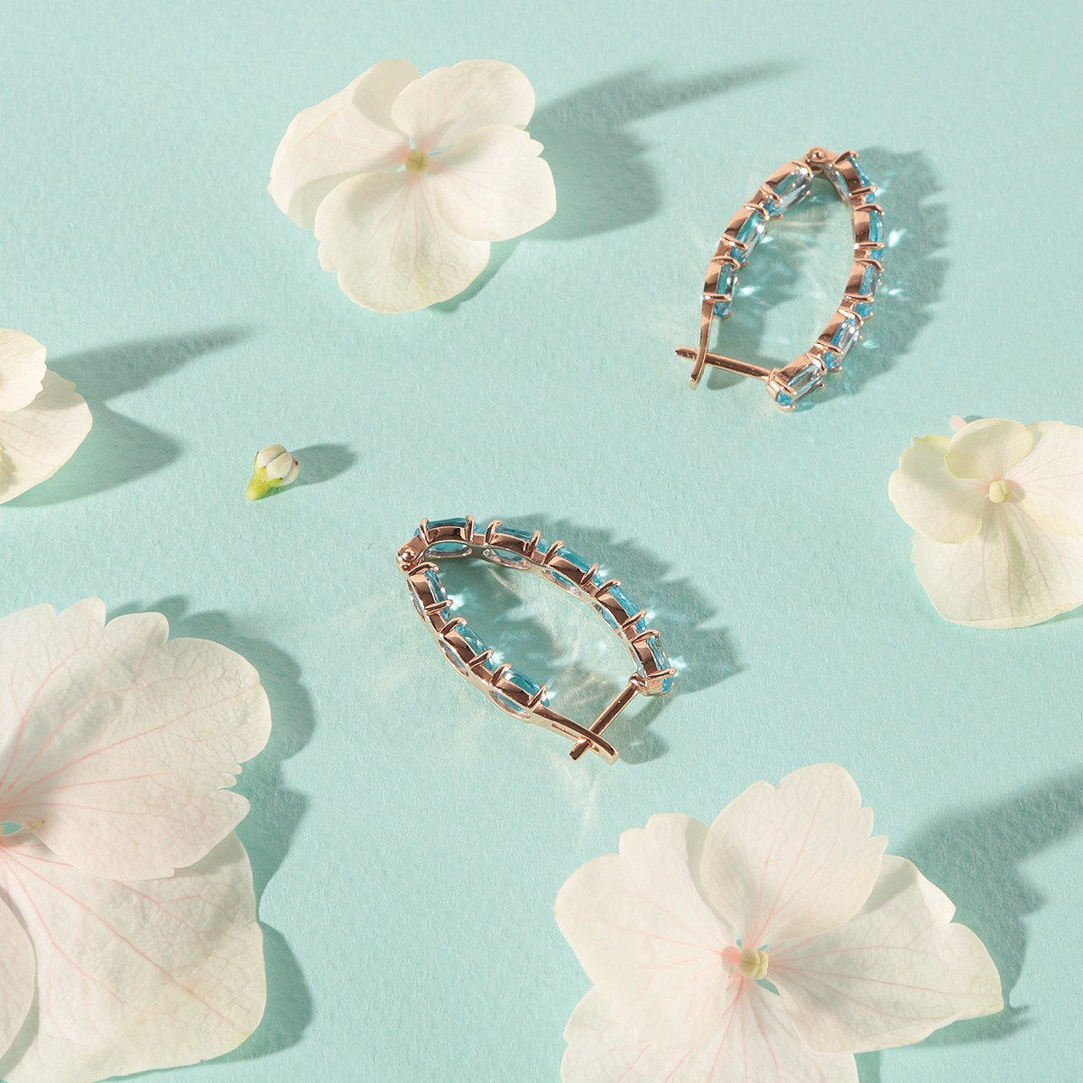 Предметная фотосъемка  для социальных сетей, для сайта и маркетплэйсов: ювелирные украшения и бижутерия. Продуктовый фотограф и фотостудия в Москве