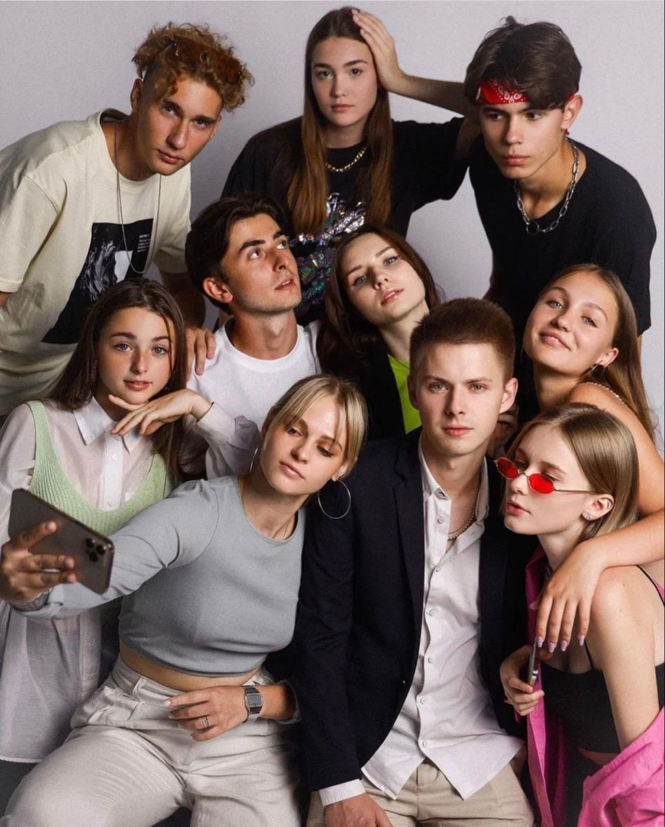 9-11 класс. XPLACEMEDIA — Виньетки в Актобе. Выпускные альбомы в Актобе