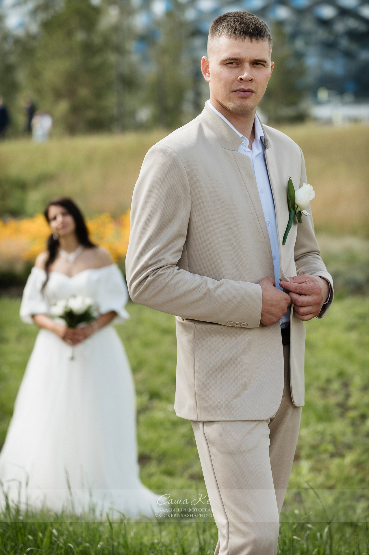 Свадебная фотосессия O&A в Парк-Арена у нового ледового дворца. Свадебный, семейный и event фотограф в Новосибирске и Новосибирской области Саша Кё