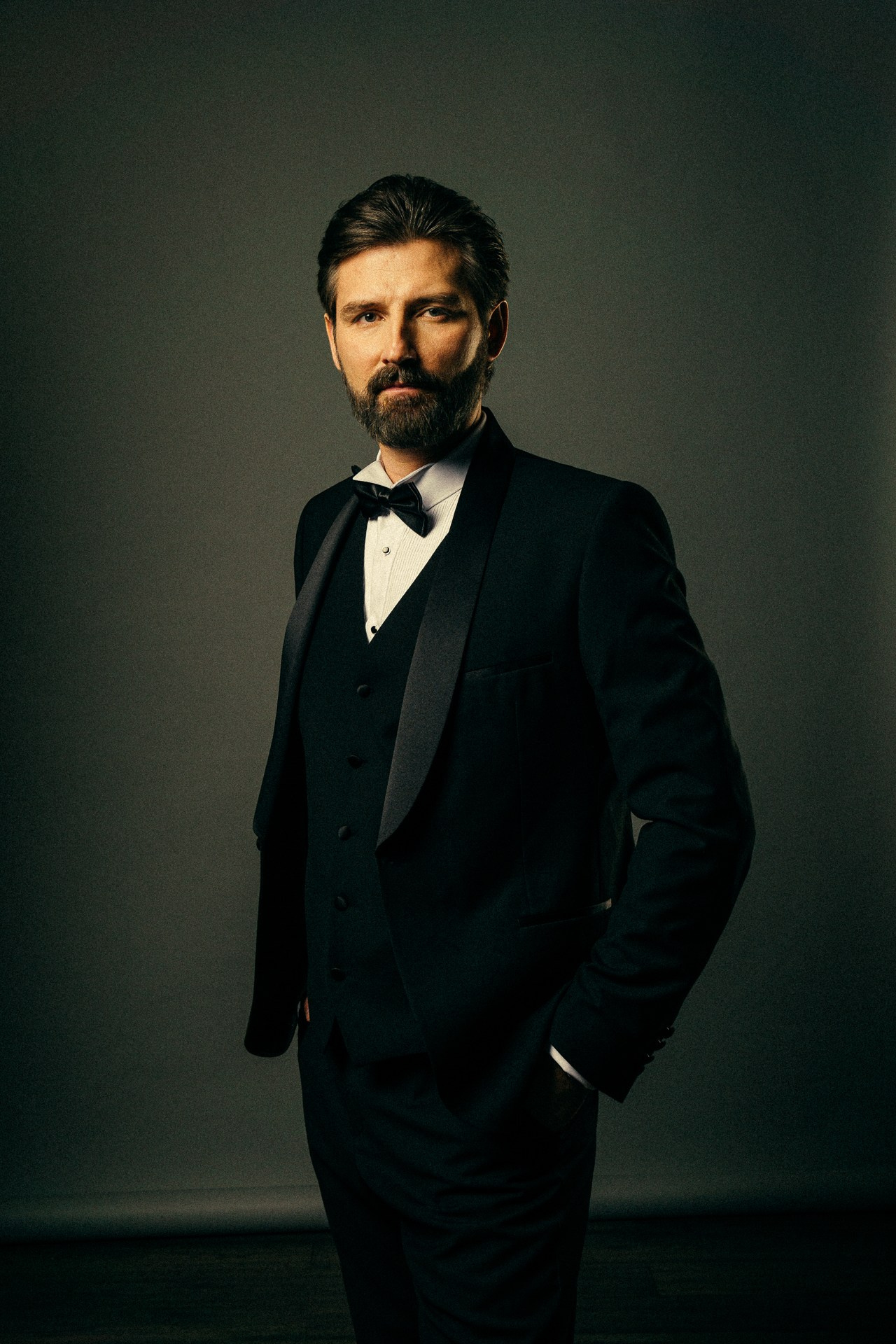 Мужской портрет, актерское портфолио, бизнес фото. Алексей Никифоров | Фотограф в Москве и МО. Свадьбы • Портреты • Репортаж • Авто. Живые кадры и профессиональный подход в Химках и Красногор