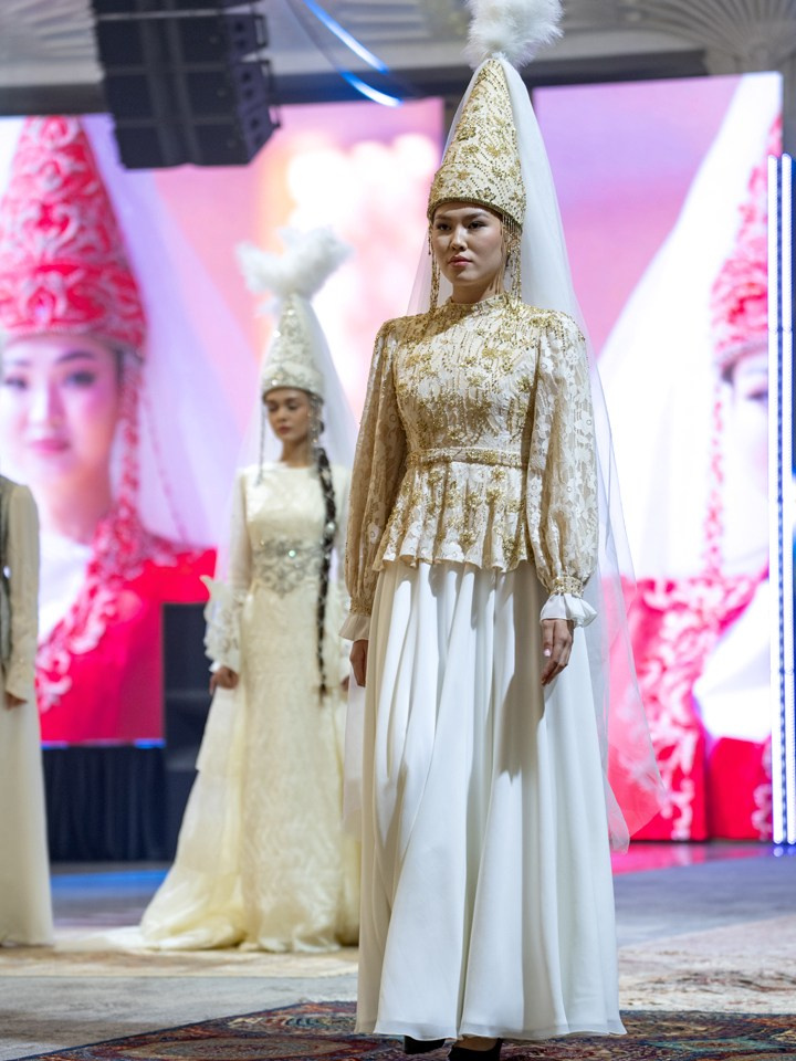 Balzhan Yerserik. Сайт Алматинского НЮ АРТ, будуар и фэшн фотографа Дениса Карпенко