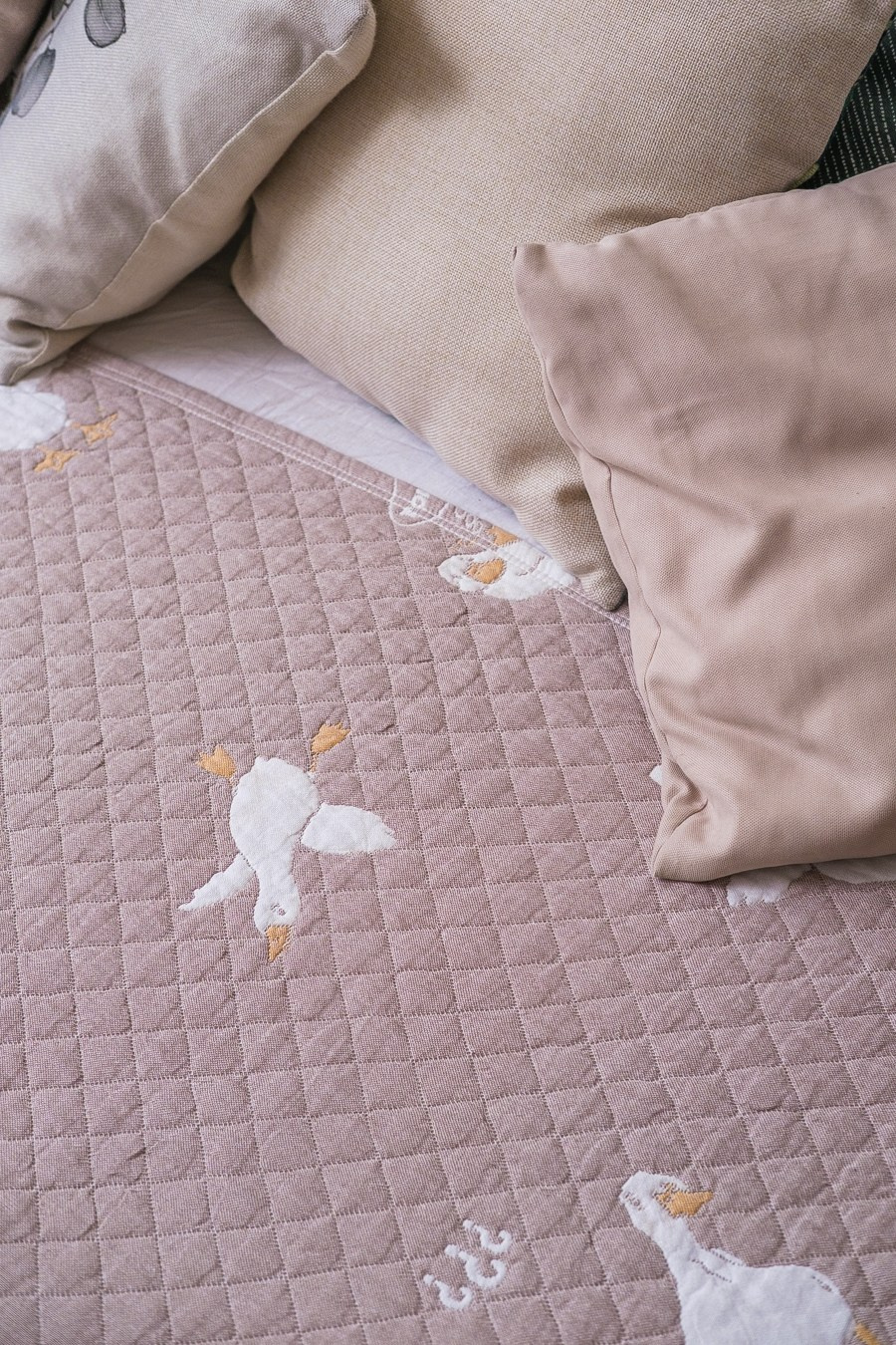 Съемка покрывал для маркетплейсов в СПб. Фотосессия для маркетплейсов