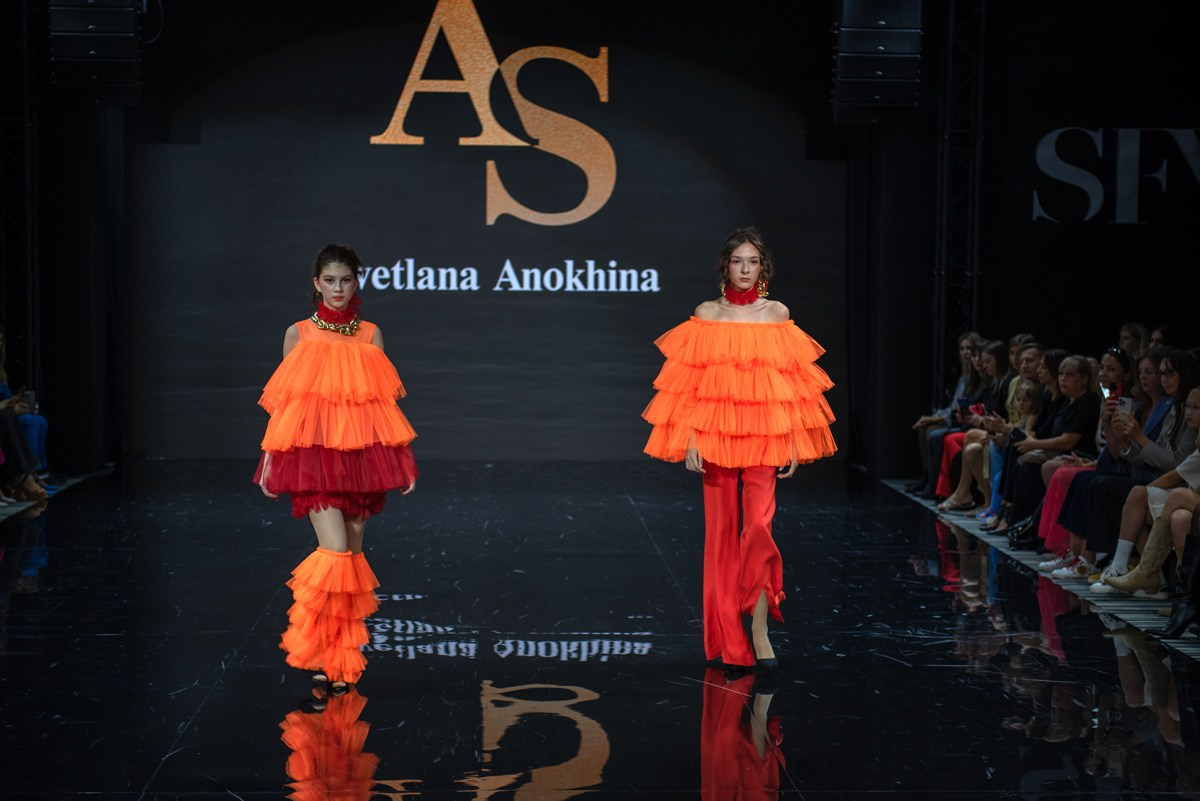 SochiFashionWeek2024 дизайнер Анохина Светлана. Семейный и коммерческий фотограф в Сочи Александр Бодунов