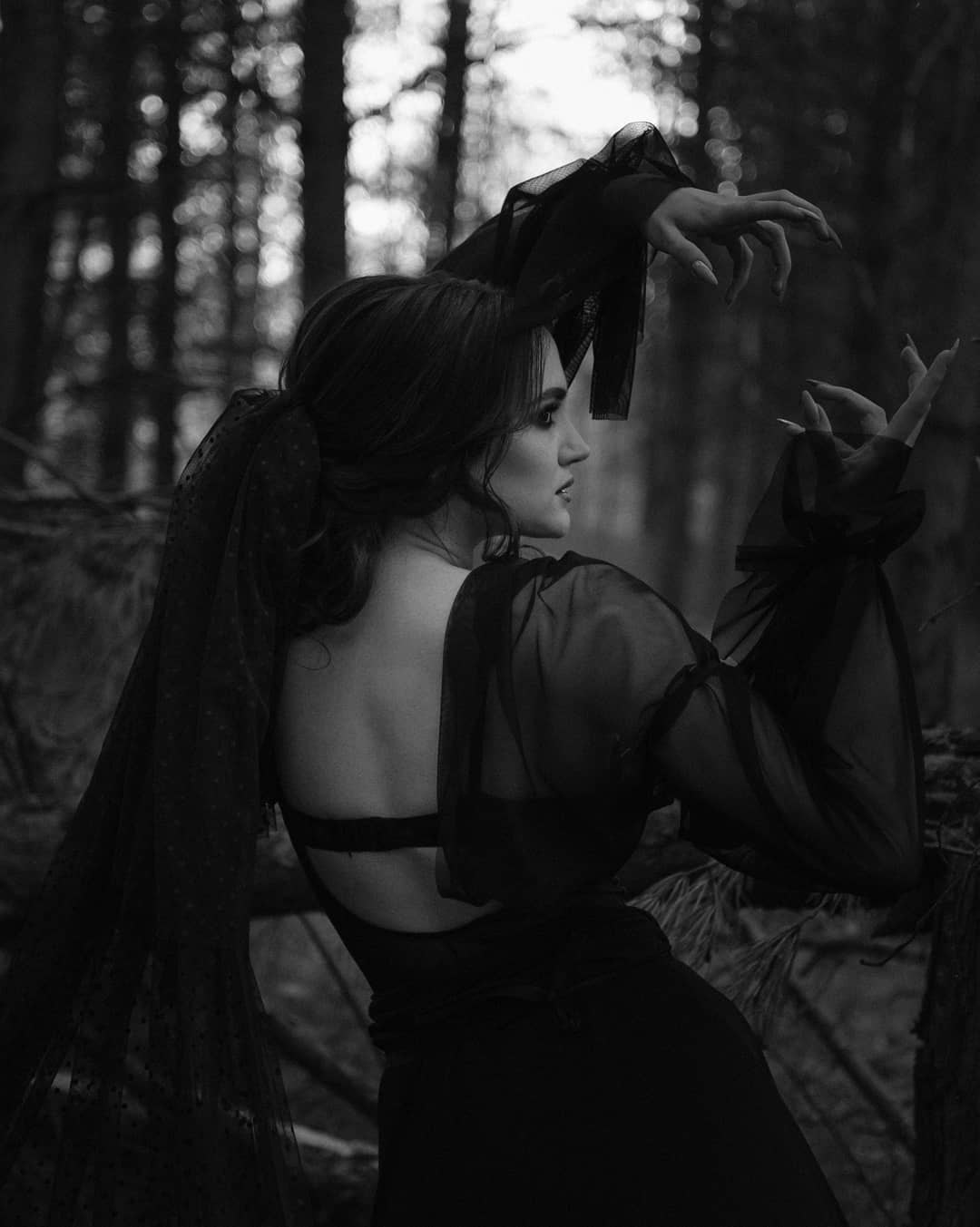 Ведьма. Анна Парсанова.ФОТОГРАФ