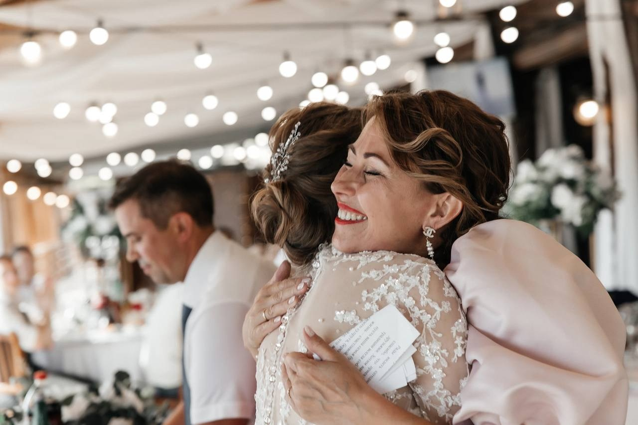 Ведущая Черчик. Подрядчики и друзья сети свадебных площадок House for wedding