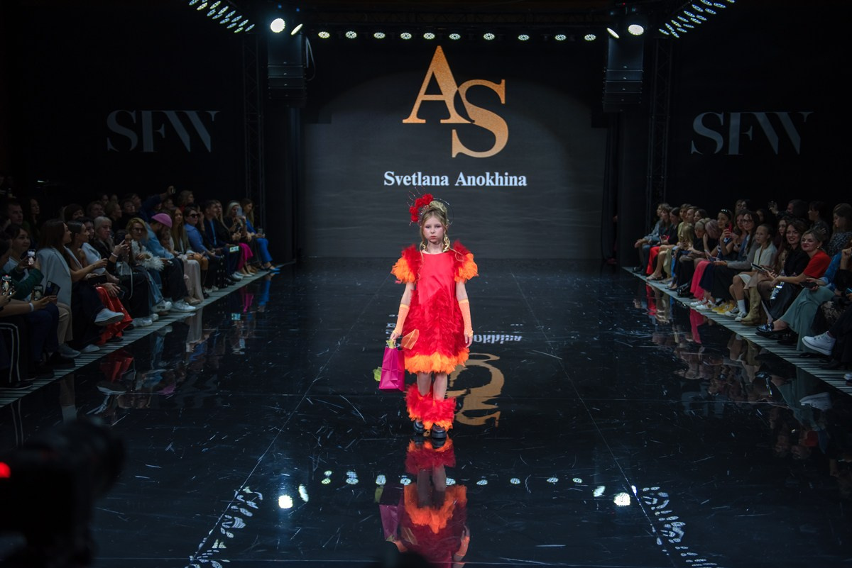 SochiFashionWeek2024 дизайнер Анохина Светлана. Семейный и коммерческий фотограф в Сочи Александр Бодунов