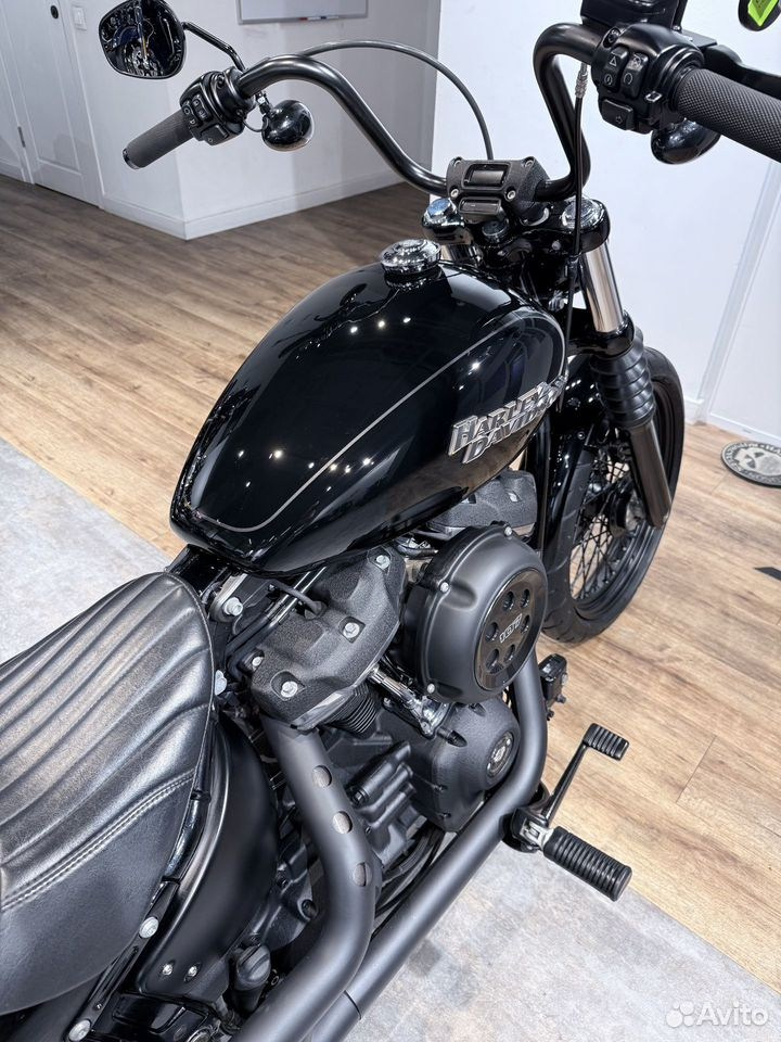 Купить Harley-Davidson 2020 Street Bob (Cobra) (Softail/Dyna) — подробнее на сайте. Hello Davidson, Москва. Только хорошие мотоциклы…
