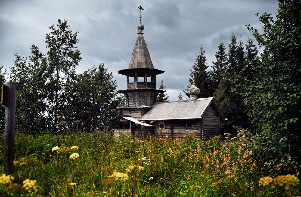 Часовня Богоматери "Знамение" из дер. Корба на Большом Климецком острове. 18 век