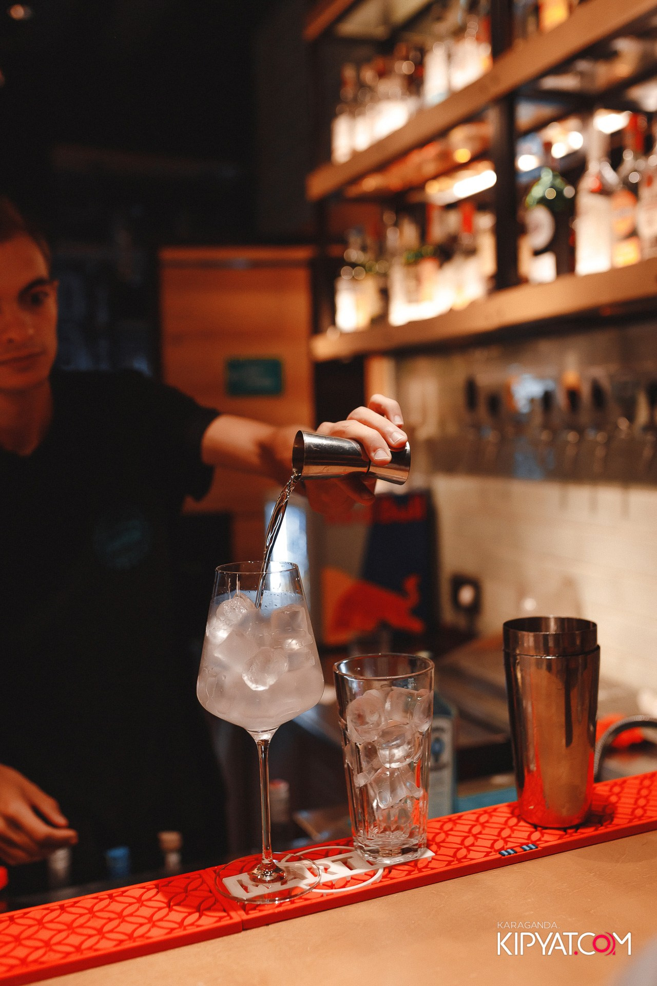 Пинта Bar & Grill. ТД «ЦУМ». Кипятком Караганда