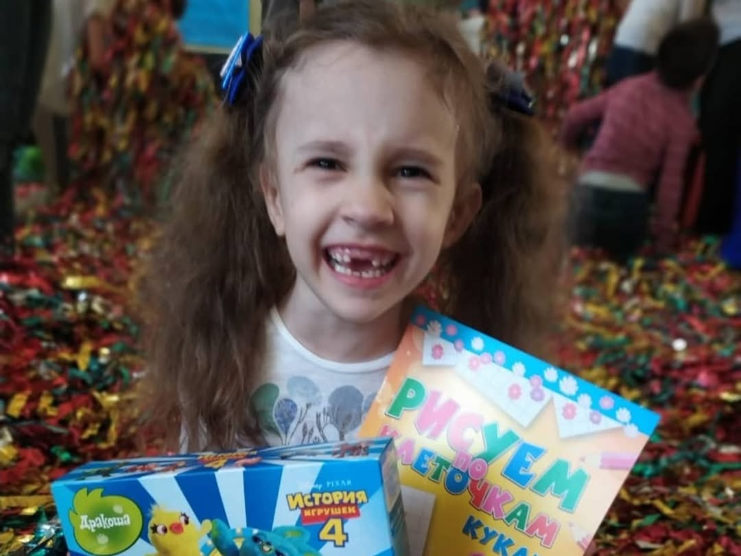 Как же весело нам вместе! А с Коржиком и Карамелькой еще веселее!