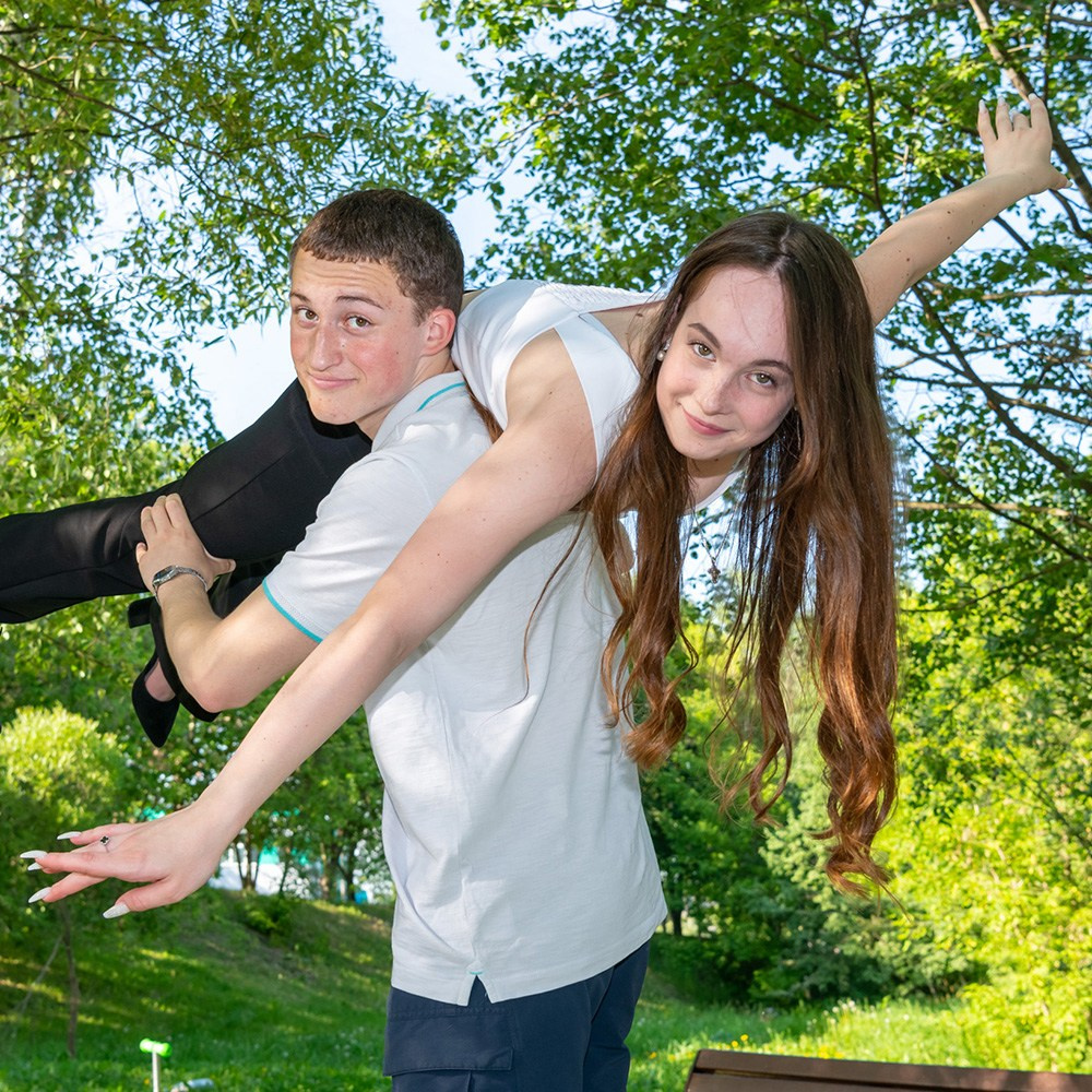 Выпускные альбомы для 9 и 11 классов. Этим Детям — выпускные альбомы