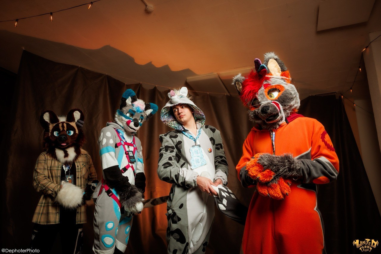United Furry Convention 2026. Различные мероприятия и просто фотографии людей