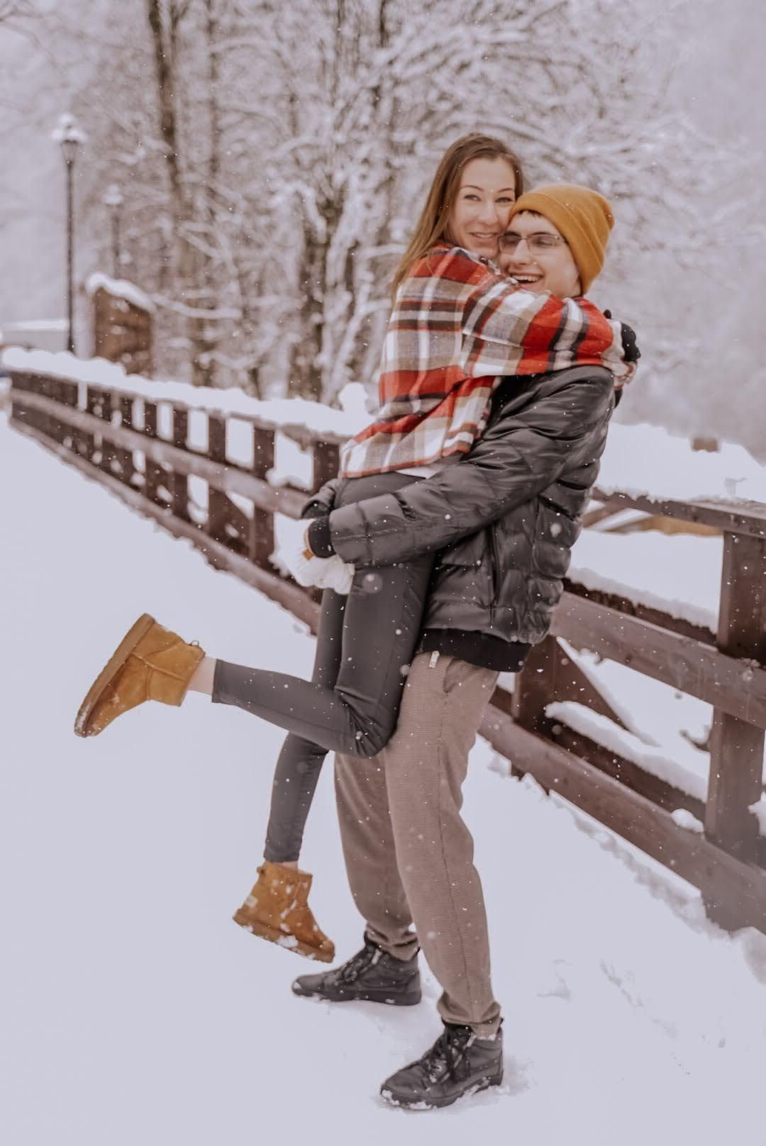 Лавстори в розе хутор. Фотограф Сочи Кисматова Анастасия