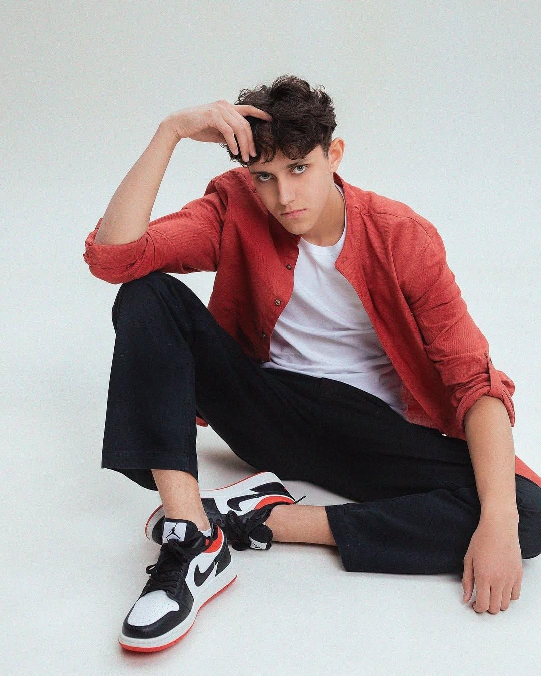 Примеры фотографий. Станция Альбомная — современные выпускные альбомы