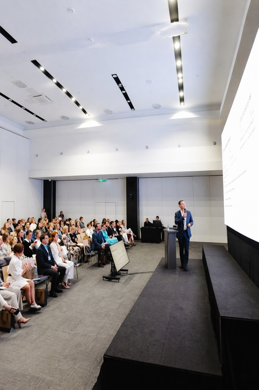 Репортажный фотограф в Екатеринбурге и Москве | Фотосъемка конференции Anagran Biotech Med. Фотограф Дмитрий Судаков — Свадебная и репортажная съемка в Екатеринбурге и Москве