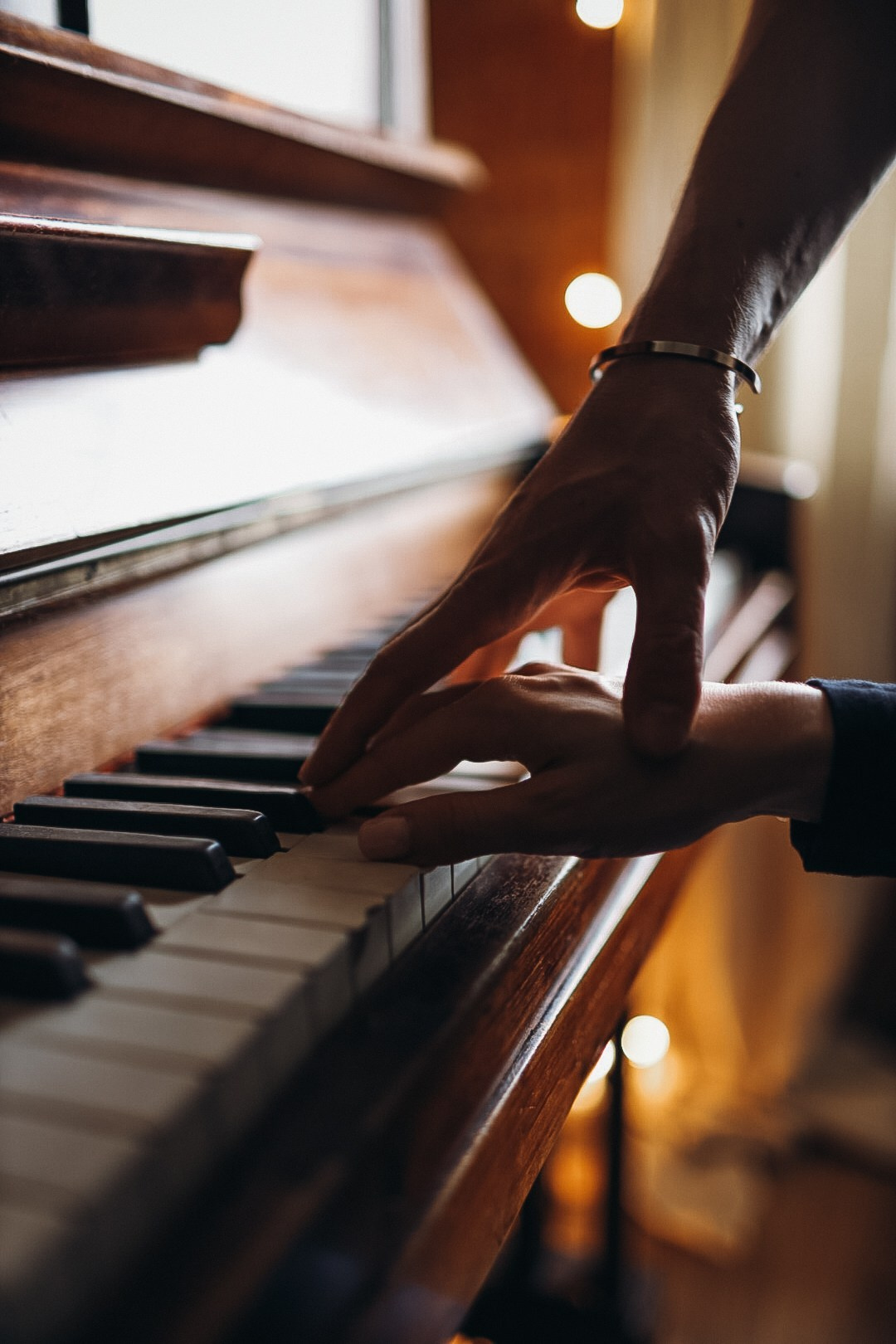 Леша и Юля. Главная