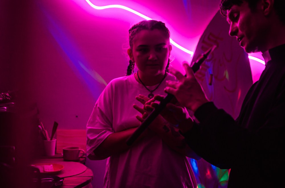 | АРТ-ДЖЕМ ОХАНА 108.6 — 01.12.24 |. Фотограф Ольга Дзюба. Фототерапия как зеркало души. КМВ