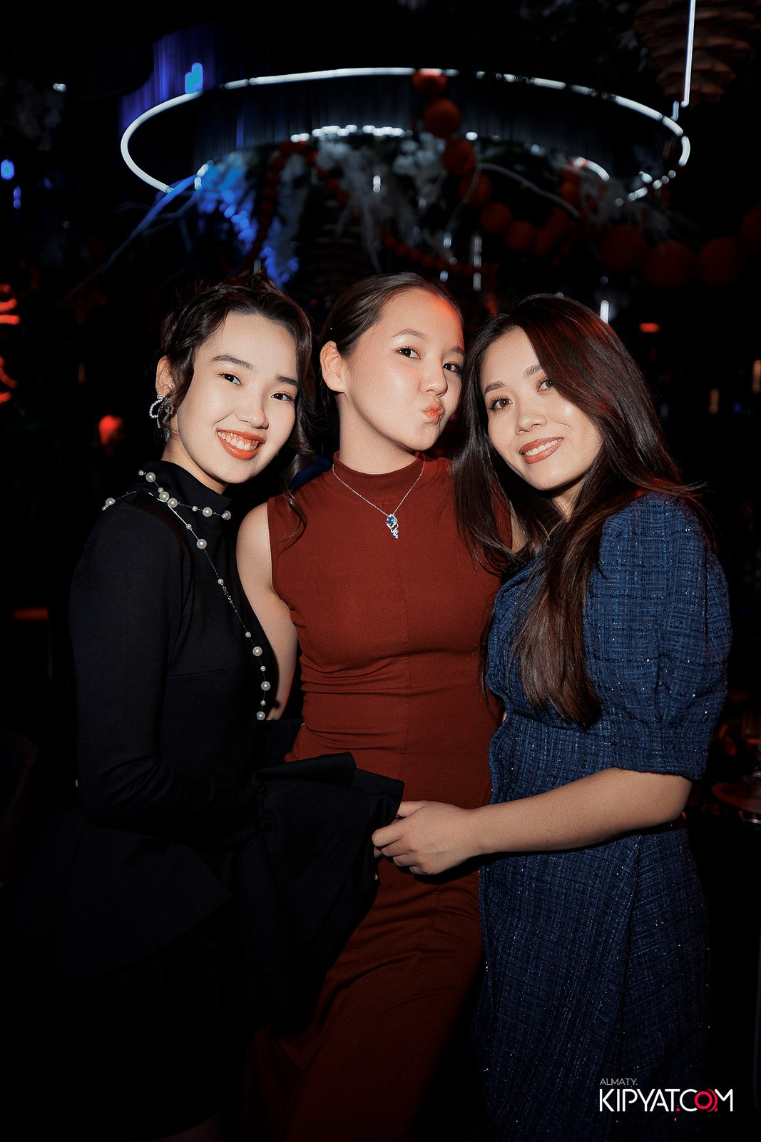 FRIENDS BAR & TERRACE. КИПЯТКОМ АЛМАТЫ! Фотосъемка мероприятий в Алматы