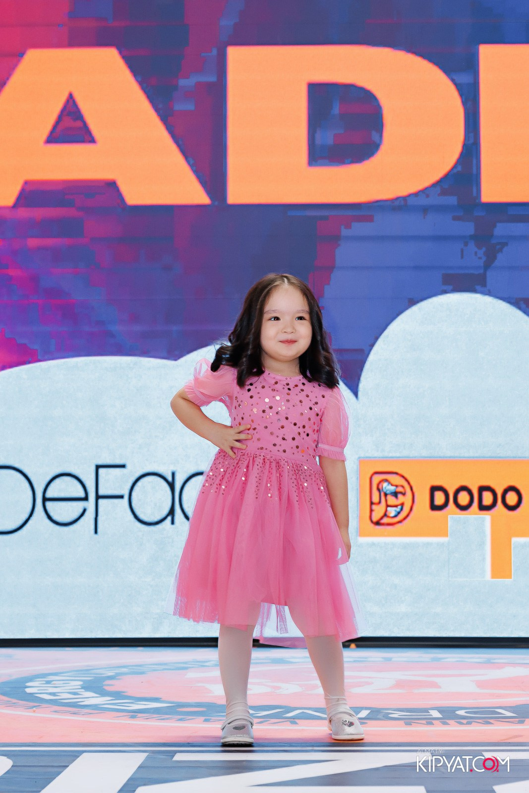 ДЕТСКИЙ МОДНЫЙ ПОКАЗ ОТ МОДЕЛЬНОГО АГЕНТСТВА «KIDSFACE». КИПЯТКОМ АЛМАТЫ!