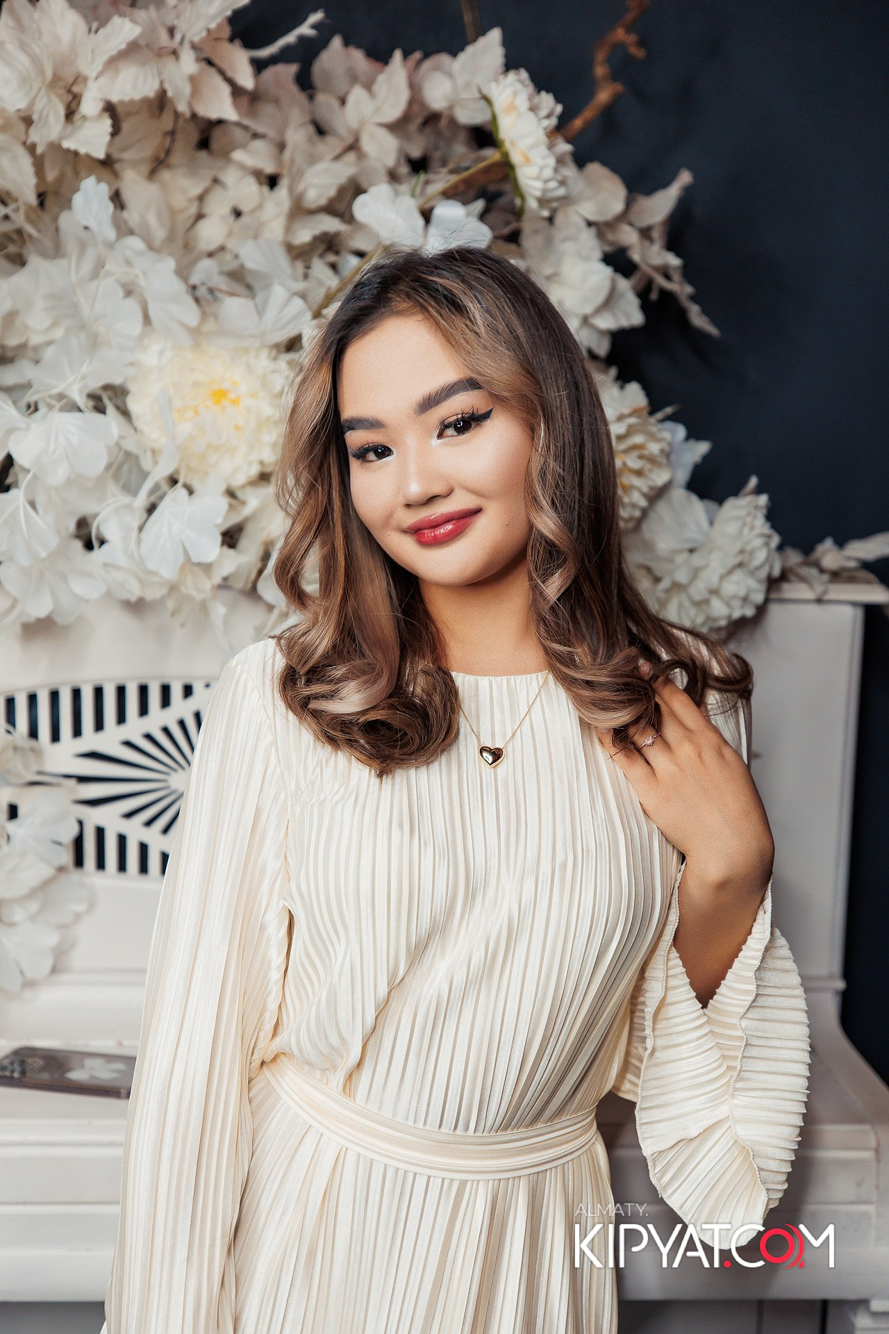 FRIENDS BAR & TERRACE. КИПЯТКОМ АЛМАТЫ!