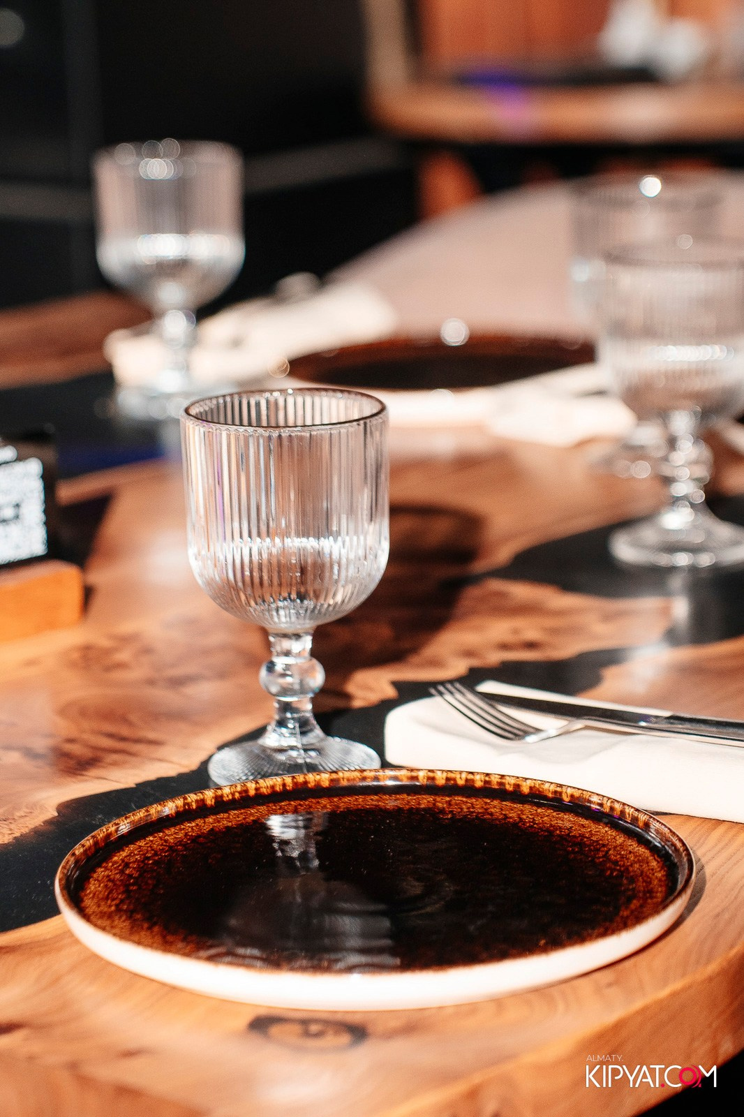 MOOD KARAOKE & TERRACE. КИПЯТКОМ АЛМАТЫ!