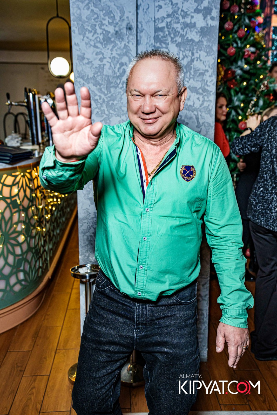 ГРУЗИНСКИЙ ДВОР НА КАБАНБАЙ БАТЫРА. КИПЯТКОМ АЛМАТЫ!