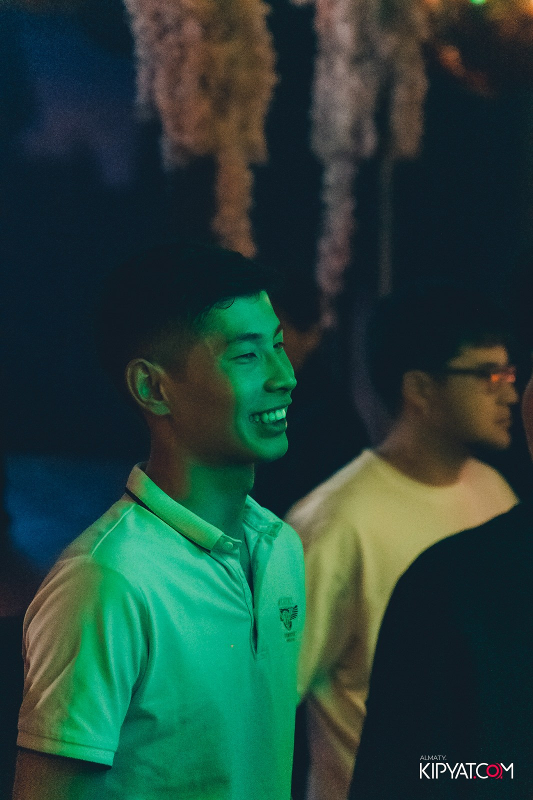 UYAT EMES BAR. КИПЯТКОМ АЛМАТЫ!