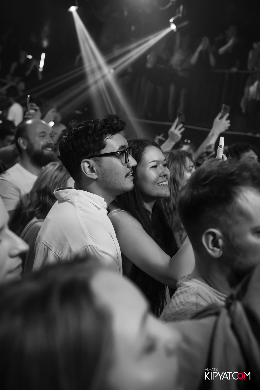 НОЧНОЙ КЛУБ ICON. КИПЯТКОМ АЛМАТЫ!