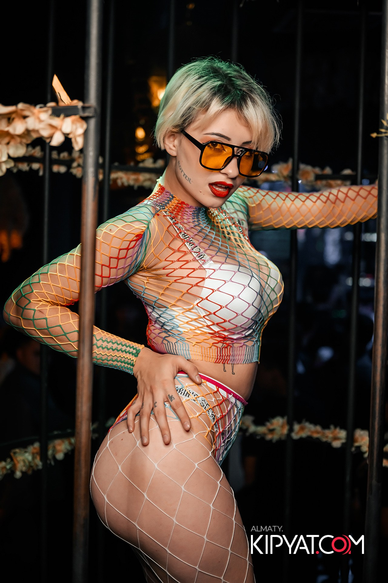 UYAT EMES BAR. КИПЯТКОМ АЛМАТЫ!